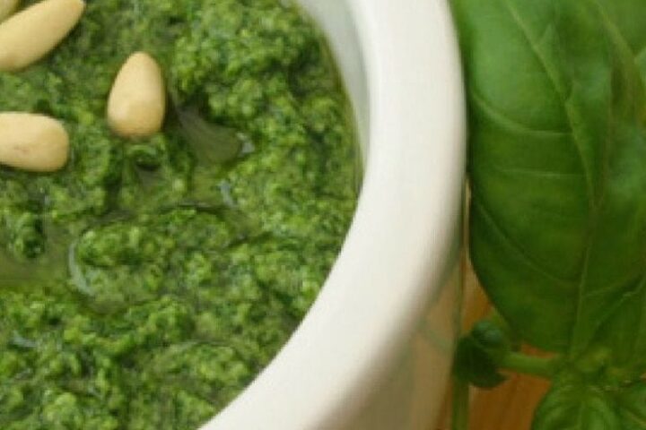 Receta Casera de Salsa al Pesto