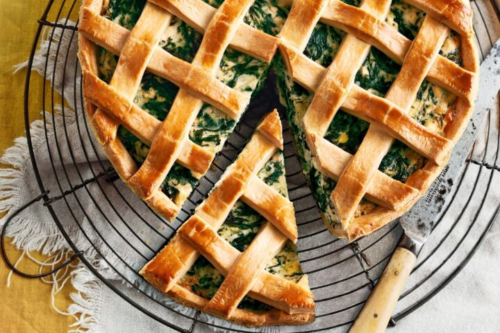 Receta para hacer Torta Pascualiana ( Pastel de Espinacas)