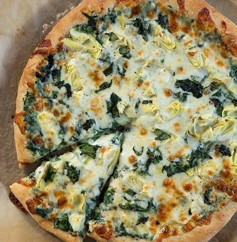 Receta para hacer Pizza de Espinacas, huevos y queso