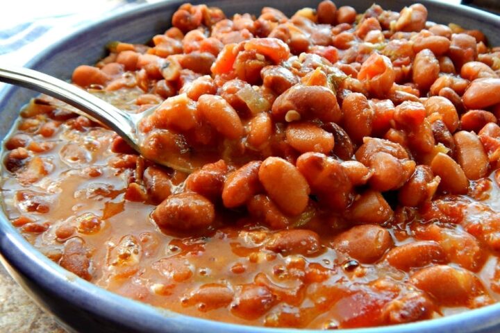 Receta para hacer Frijoles Charros rancheros