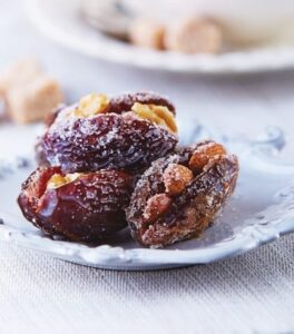 Receta para hacer Dátiles Rellenos con Almendras