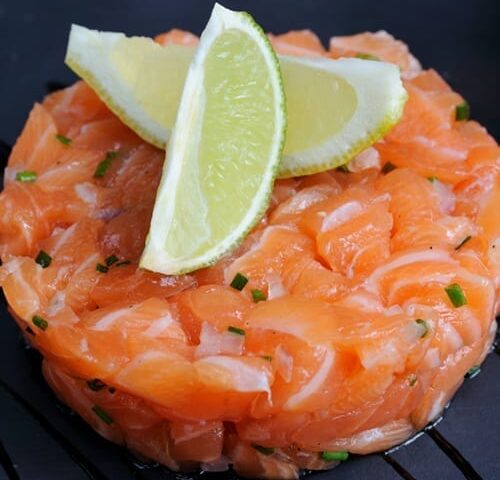 Tartar de Salmón Ahumado y Aguacate, Receta Japonesa