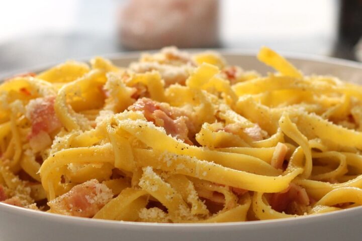 Pasta con Salsa Carbonara, Receta Original