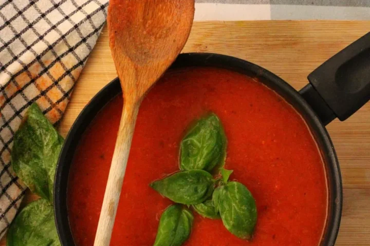 Salsa de tomate para pizza: receta italiana