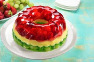 Receta para hacer Gelatina con frutas dentro