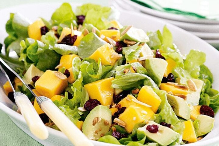 Receta para hacer ensalada de lechuga y mango